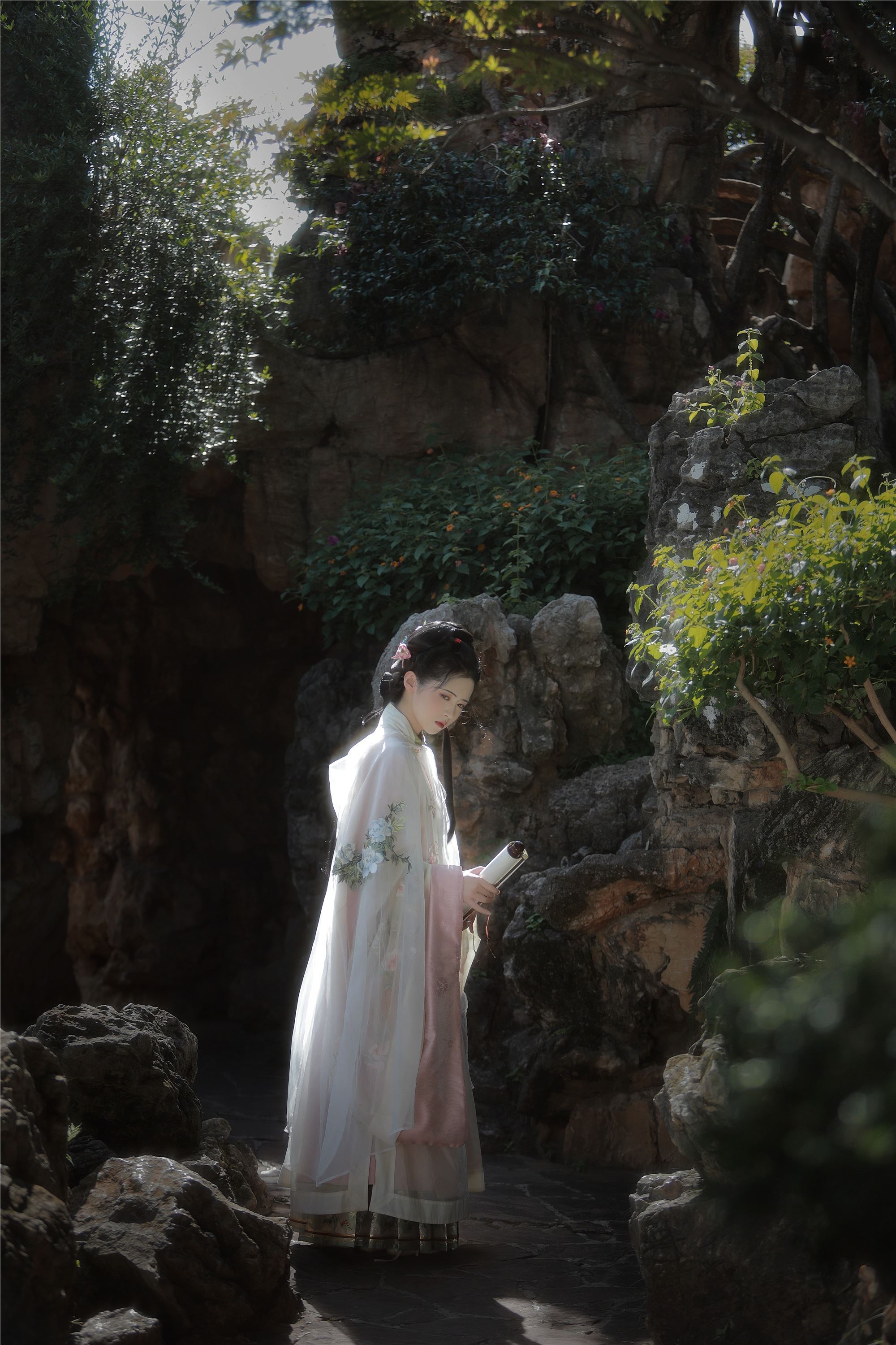 YITUYU艺图语 2025.01.23 你要写江南，就不能只写江南 一枝眠眠